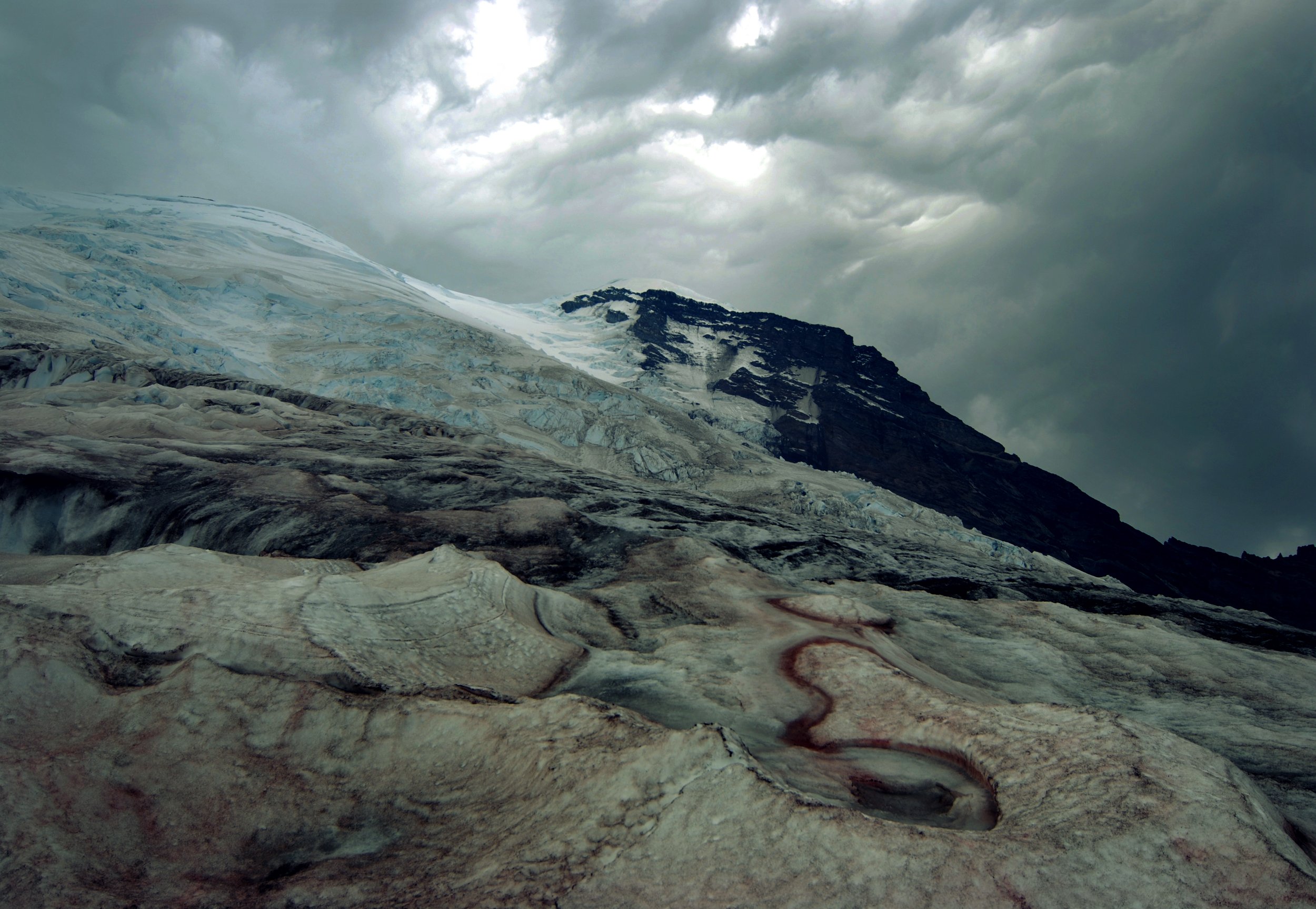 Stormy clouds over Winthrop glacier